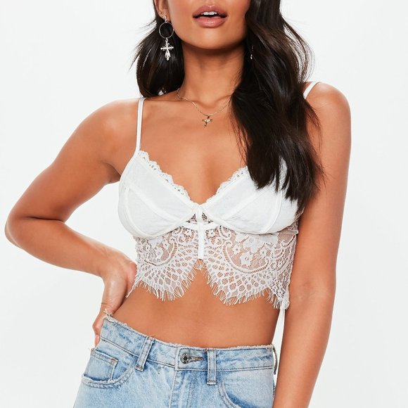 White lace wired bralette